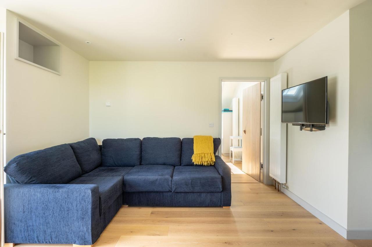 Converted Hay-Loft With Stunning Countryside Views 하버포드웨스트 외부 사진