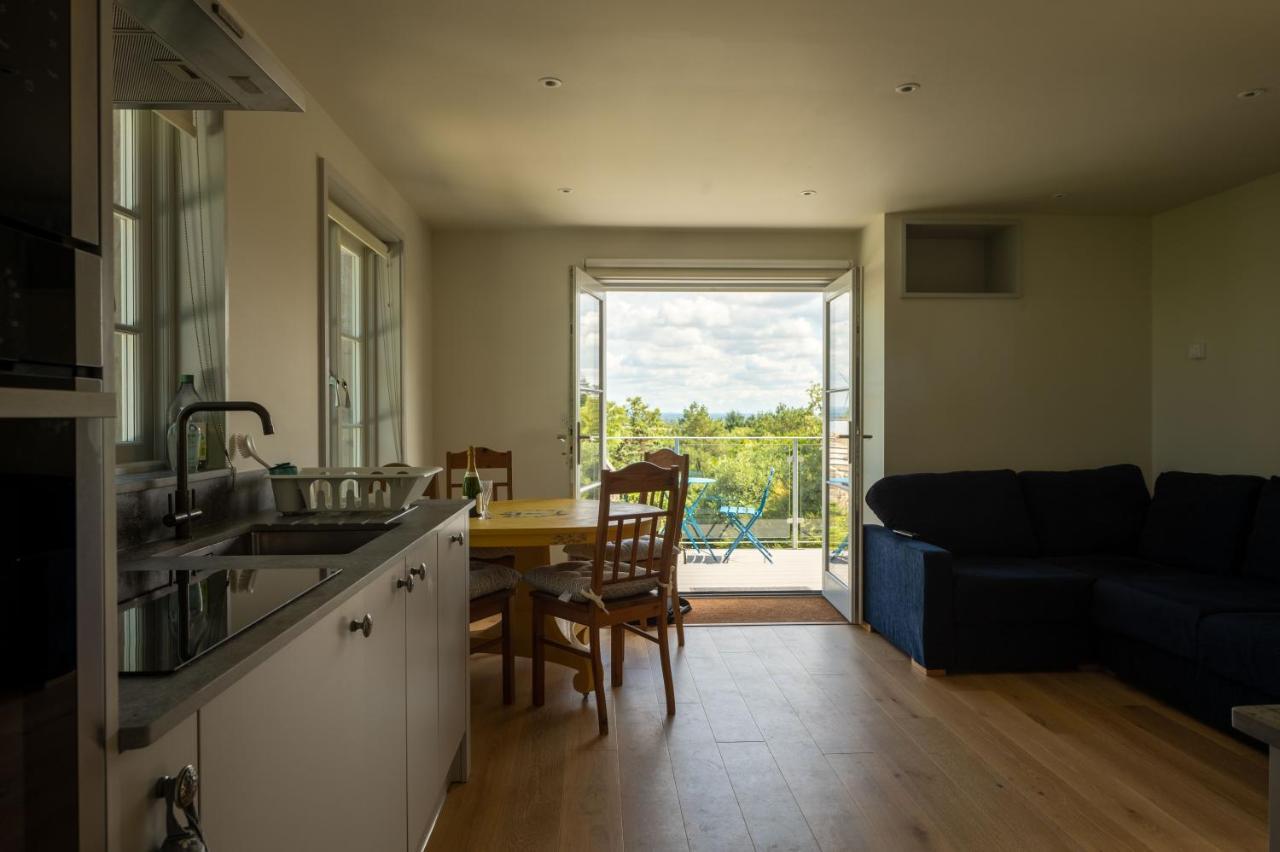 Converted Hay-Loft With Stunning Countryside Views 하버포드웨스트 외부 사진