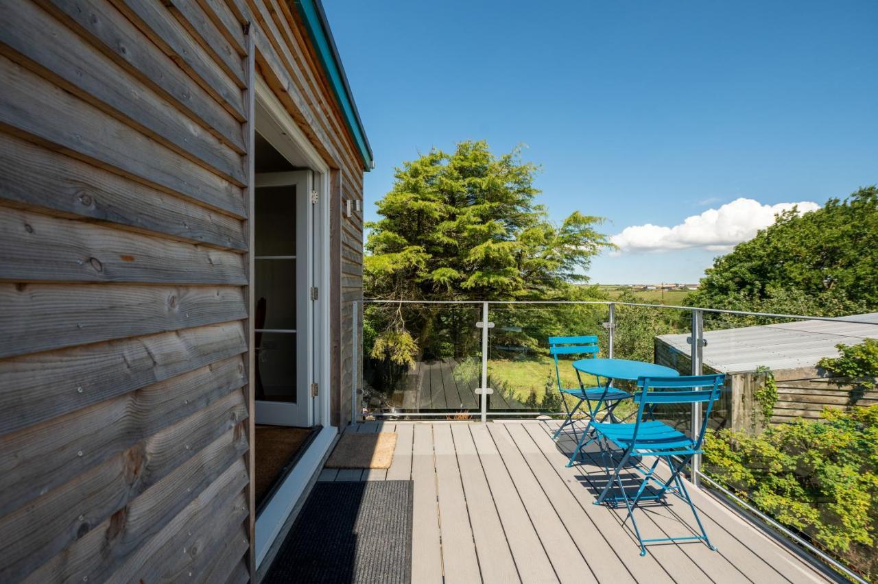 Converted Hay-Loft With Stunning Countryside Views 하버포드웨스트 외부 사진
